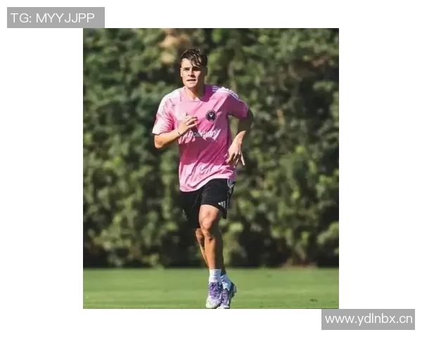 梅西为阿根廷U20祝贺进入世青赛决赛并赞扬西尔维蒂表现出色