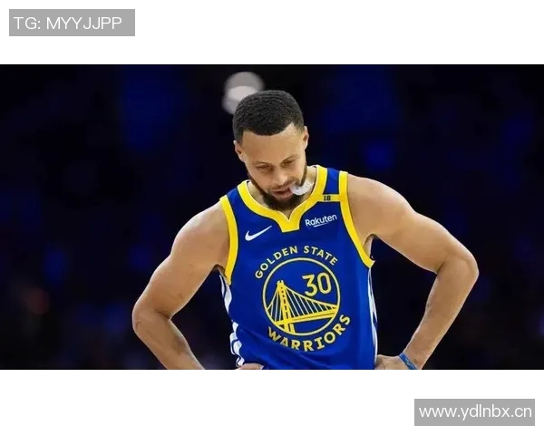 科尔透露库里每日坚持一小时拉伸与力量训练保持最佳状态