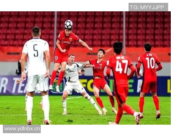 海港意外失球陈威扑救失误傅欢自摆乌龙陷入被动局面