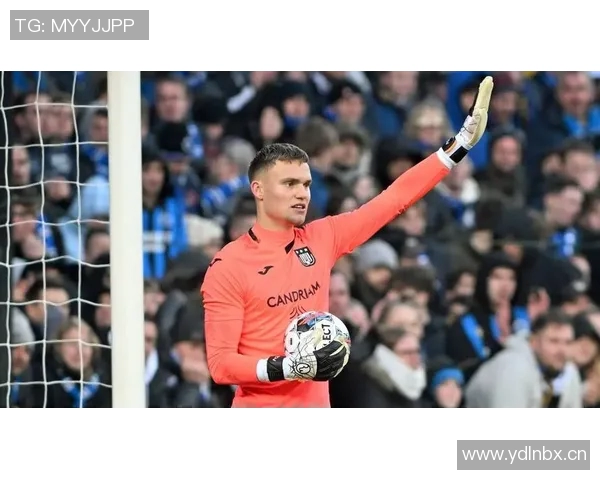 荷兰国家队紧急征召尤文中场库普梅纳斯替代受伤昆滕廷伯