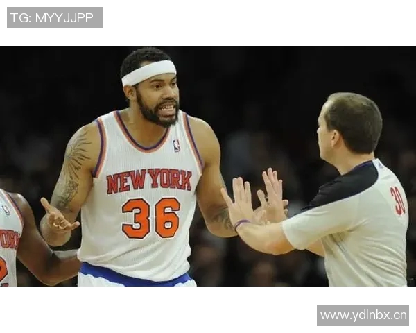 霍华德称赞拉希德华莱士与鲨鱼技术高超并称帕金斯防守能力出众