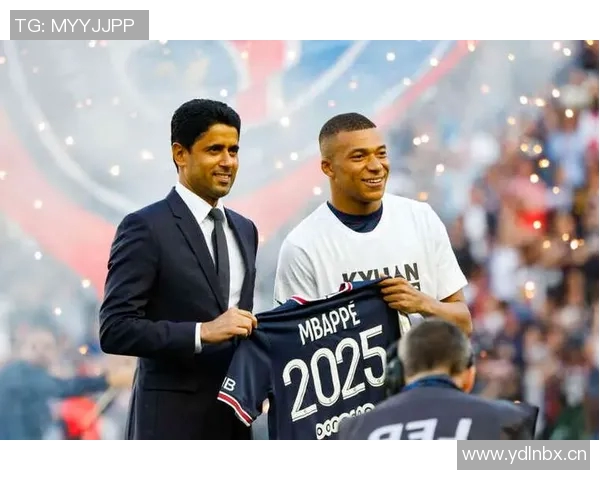 巴黎主席纳赛尔亲临现场观战米兰德比引发热议