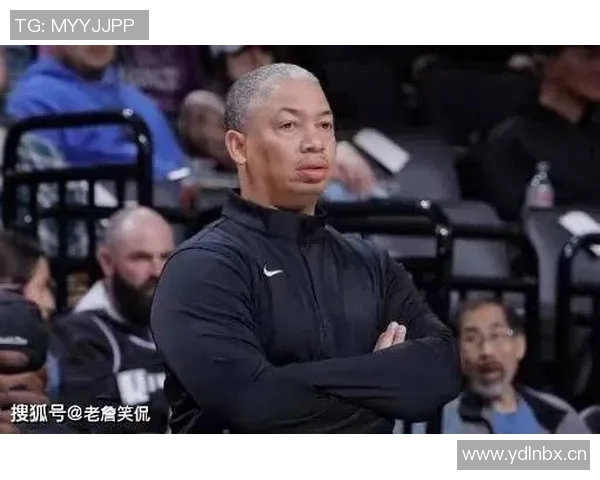 卢教练谈球队阵容深度期待通过比赛磨合轮换与化学反应