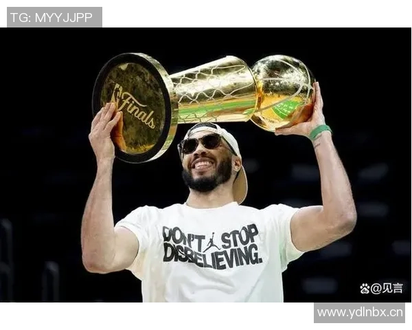 塔图姆回忆夺冠游行时刻期待未来更多辉煌时刻 塔图姆回忆夺冠游行时刻期待未来更多辉煌时刻