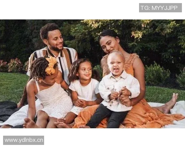 库里开酒吧引发热议阿耶莎透露对威士忌情有独钟的理想伴侣