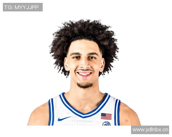 米切尔盛赞49号秀普罗克特成熟度与默契感逐渐提升