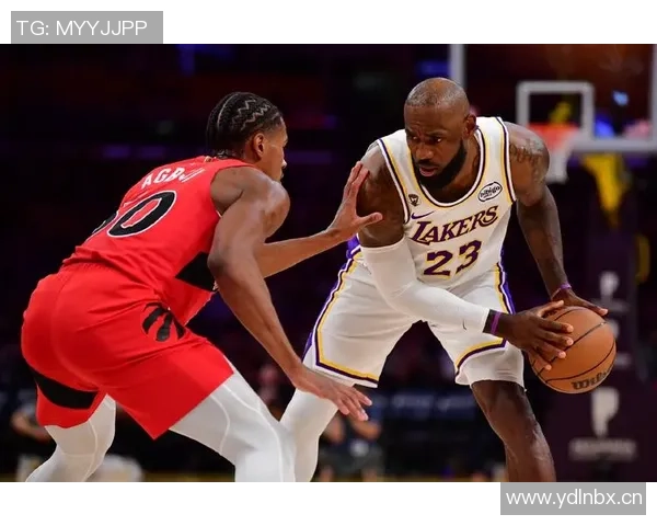 詹姆斯下场休息期间湖人净胜16分他的正负值为何却是14