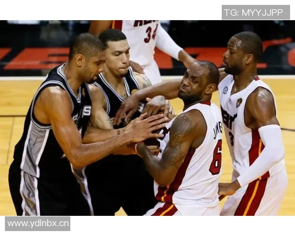 迪恩韦德表现惊艳六场四中四三分命中率高达二助攻八篮板助力球队胜利