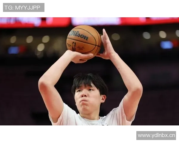 华子巨星表现震撼全场杨瀚森小步迈出中国篮球新篇章