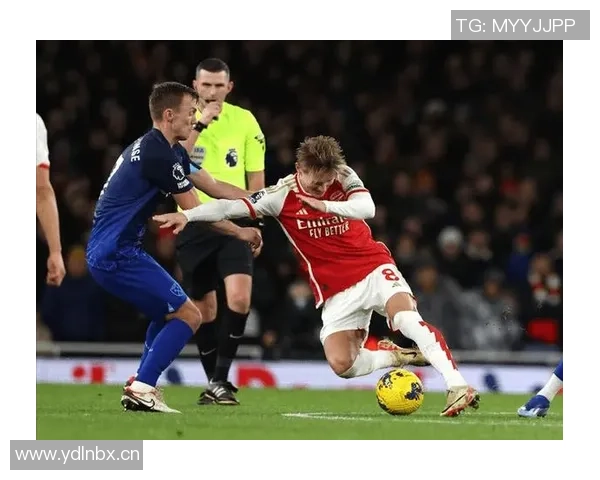 赖因德斯表现平平2射0正0助攻7对抗未果获低分61