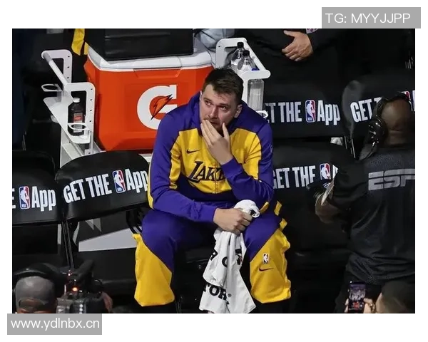 湖人需留住布伦森以免重演悲剧里夫斯已展现与东契奇的完美搭档潜力