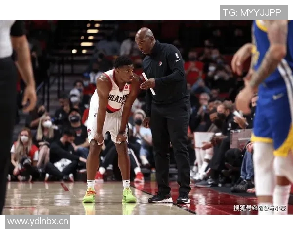 开拓者阵容失衡缺乏未来方向交易截止日需果断调整策略