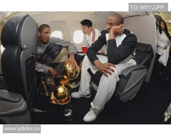 阿里扎回忆科比豪言三双随时可得展现传奇球员的自信与实力