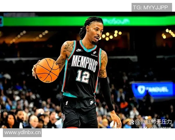 穆雷本赛季表现抢眼场均249分68助攻命中率超五成 穆雷本赛季表现抢眼场均249分68助攻命中率超五成